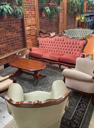Couches & Armchairs