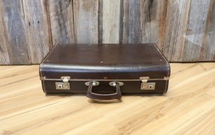 Vintage Suitcase - Small Choc Brown
