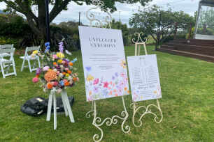 Cream Metal Easel - 1.5m