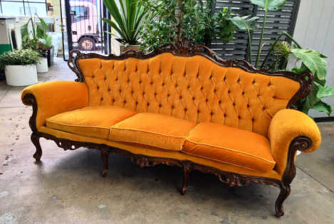 Vintage Couch - Gold