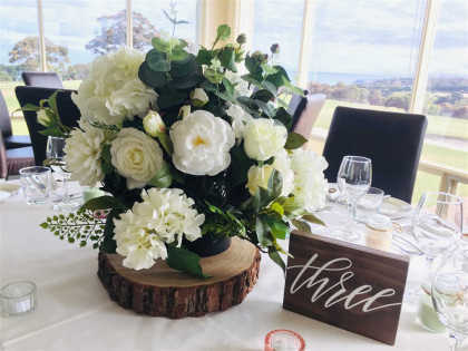 Wooden Disc & Flower Centrepiece