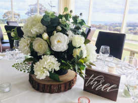 Wooden Disc & Flower Centrepiece