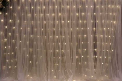 White Ruffle Tulle Backdrop w/Fairy Lights - 3m