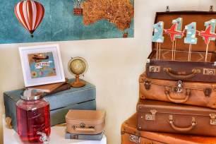 Vintage Suitcase - Medium Brown