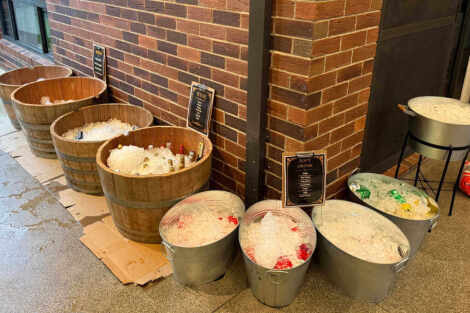 Half Wine Barrel Drinks Tub