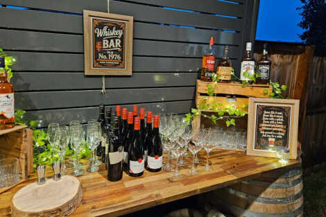 Wine Barrel Bar - Medium