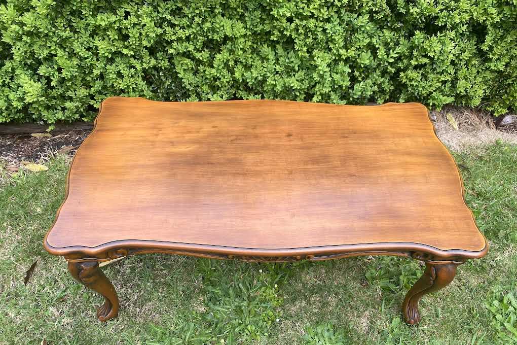 Brown Vintage Coffee Table Hire Country Charm Event Hire brown-vintage-coffee-table-hire-country-charm-event-hire