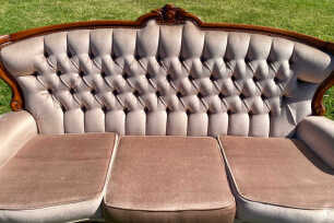 Vintage Couch - Latte