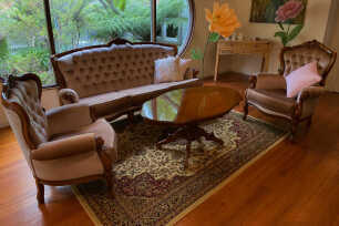Latte Vintage Lounge Package