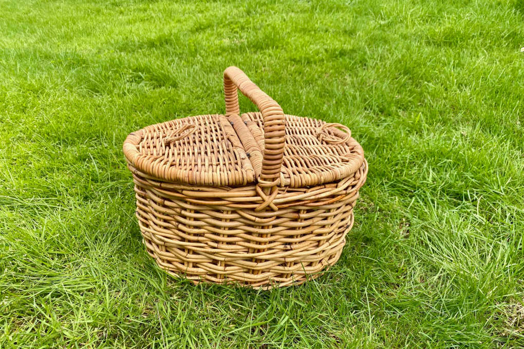 Oval Picnic Basket (hire) - Country Charm Event Hire