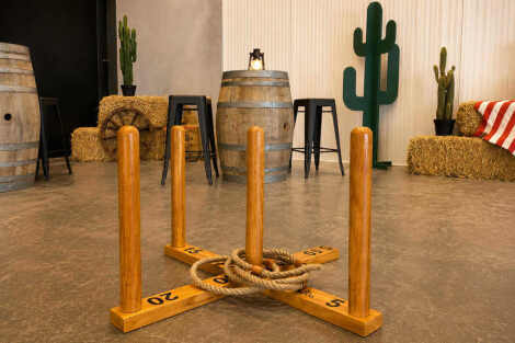 Giant Ring Toss