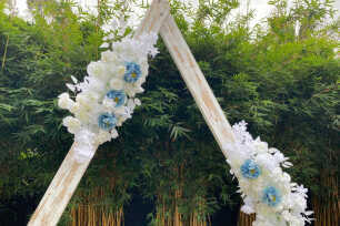 Whitewash Triangle Arbour