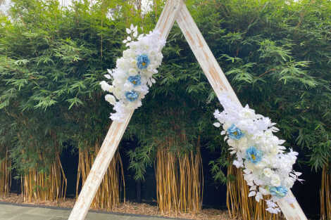 White & Blue Flower Arrangement - 1m 