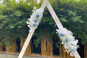 White & Blue Flower Arrangement - 1m 