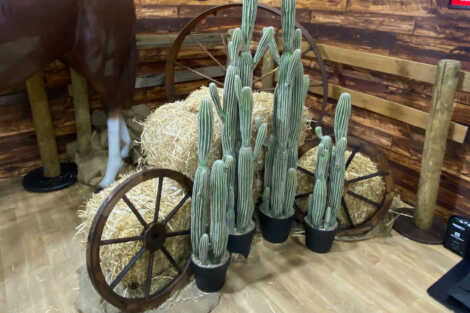 Wooden Vintage Wagon Wheel