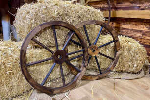 Wooden Vintage Wagon Wheel