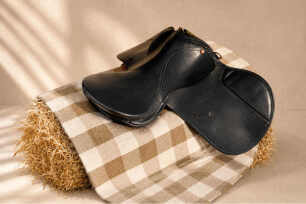 Horse Saddle - Small