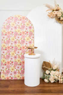 Retro Floral Backdrop (S)