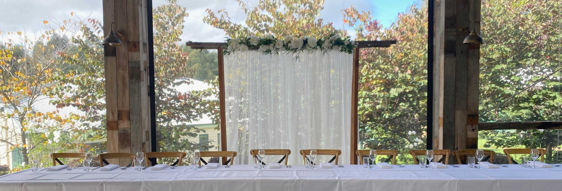 bridal table at Flowerdale Estate